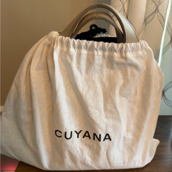 Cuyana Mini System Tote - Picture 8 of 8